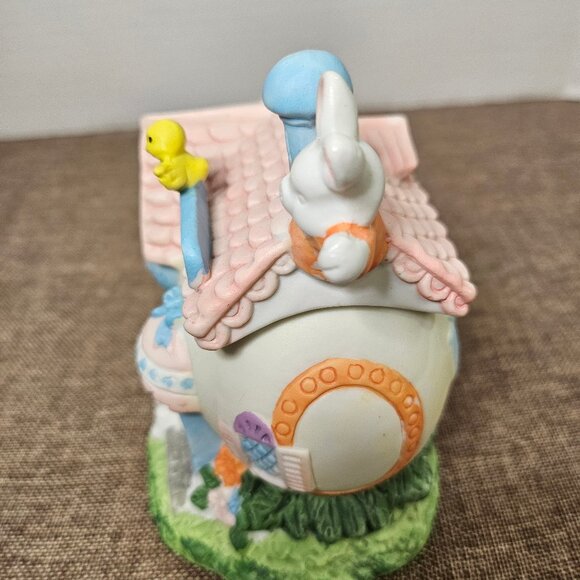 Lillian Vernon Porcelain Eastern Music Box Plays Easter Parade - Picture 9 of 12